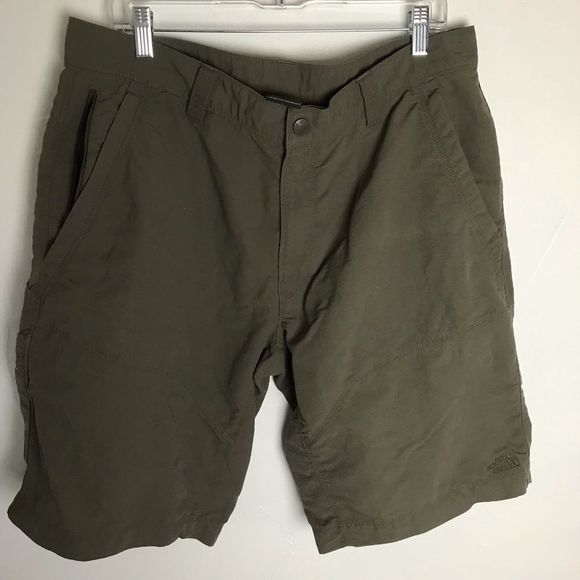 The North Face Men’s cargo shorts - Picture 1 of 7
